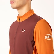 Off Grid Packable Jacket - Grenache