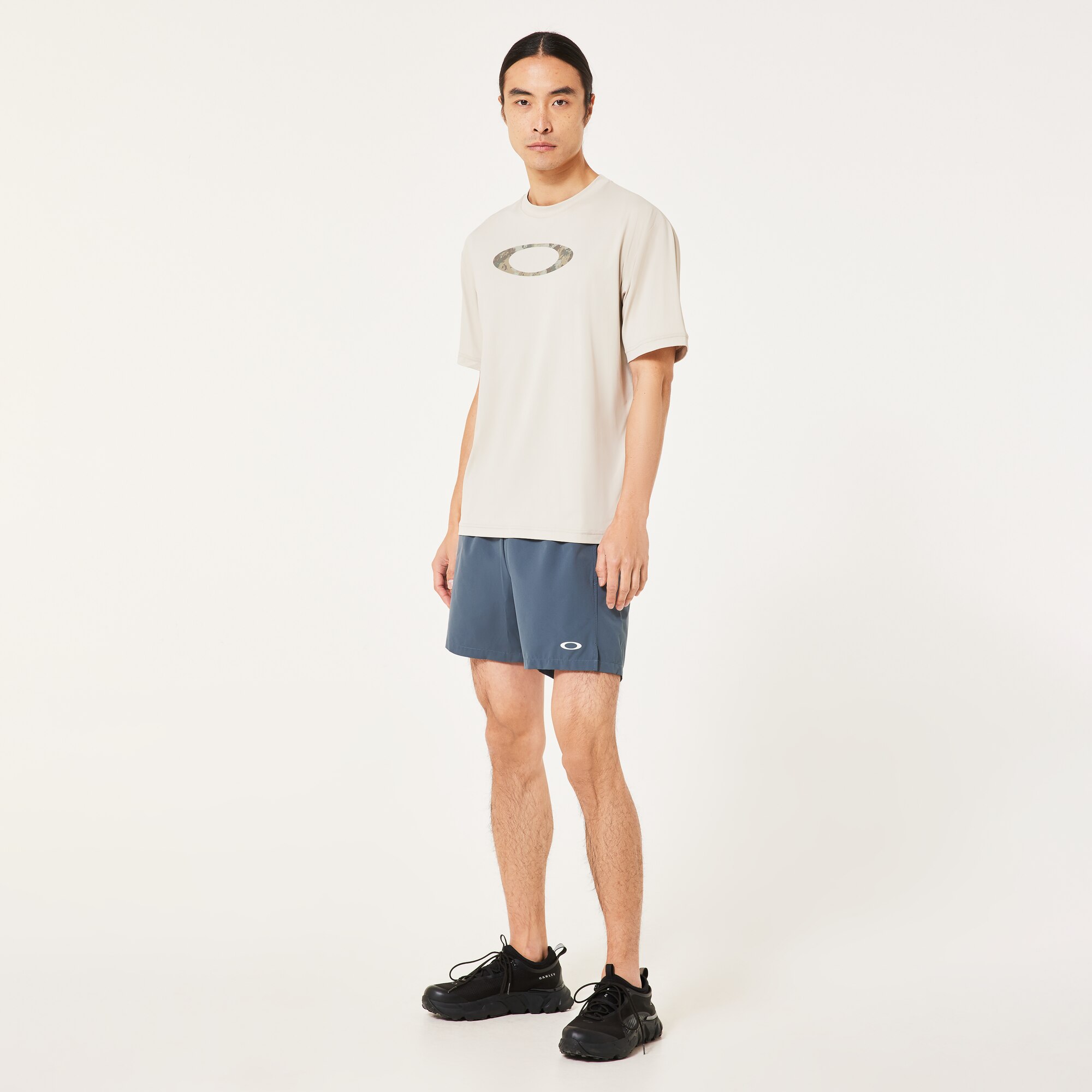 Oakley O-Tech Cold Perf SS O Bark Tee 1.0 in Lunar | Oakley® JP