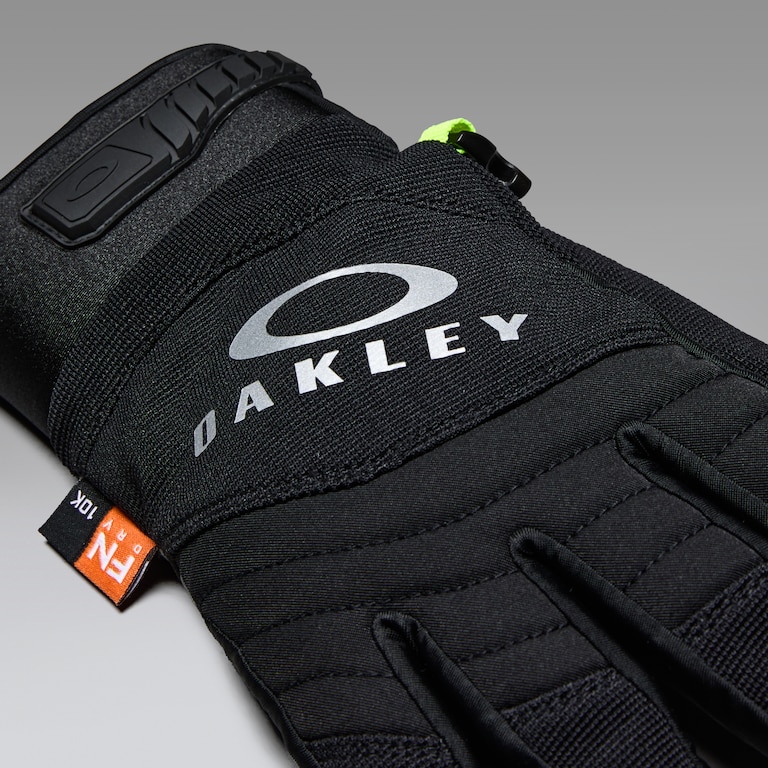 Clutch Glove​ - Blackout Reflective