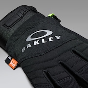 Clutch Glove​ - Blackout Reflective