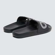 Oakley B1B Slide 2 - Blackout