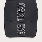 Essential Vertical Cap 24.0 - Jet Black