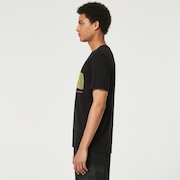 Digi-Mountains Tee - Blackout