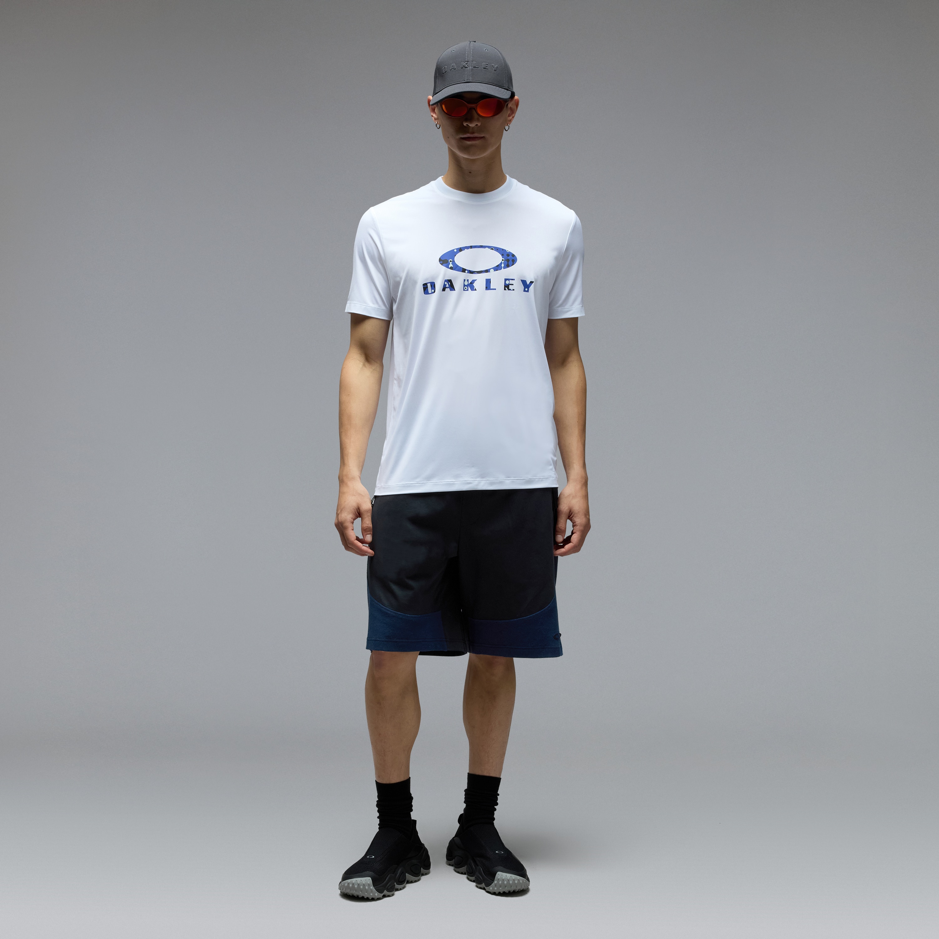 Oakley Men's Logo Sun Tee Size: