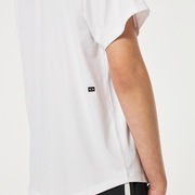 Radiant Tender Off Body Tee 2.0 - White