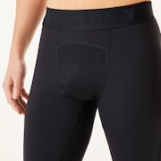 Performance Compression Short - Blackout