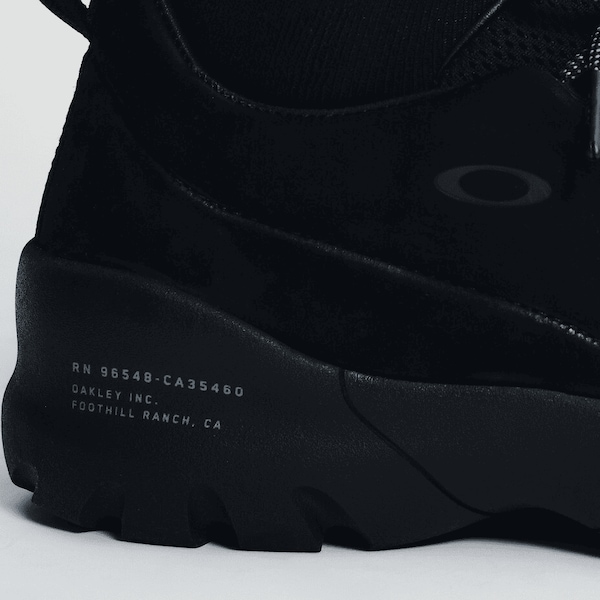 Tênis Oakley x PIET Hoof