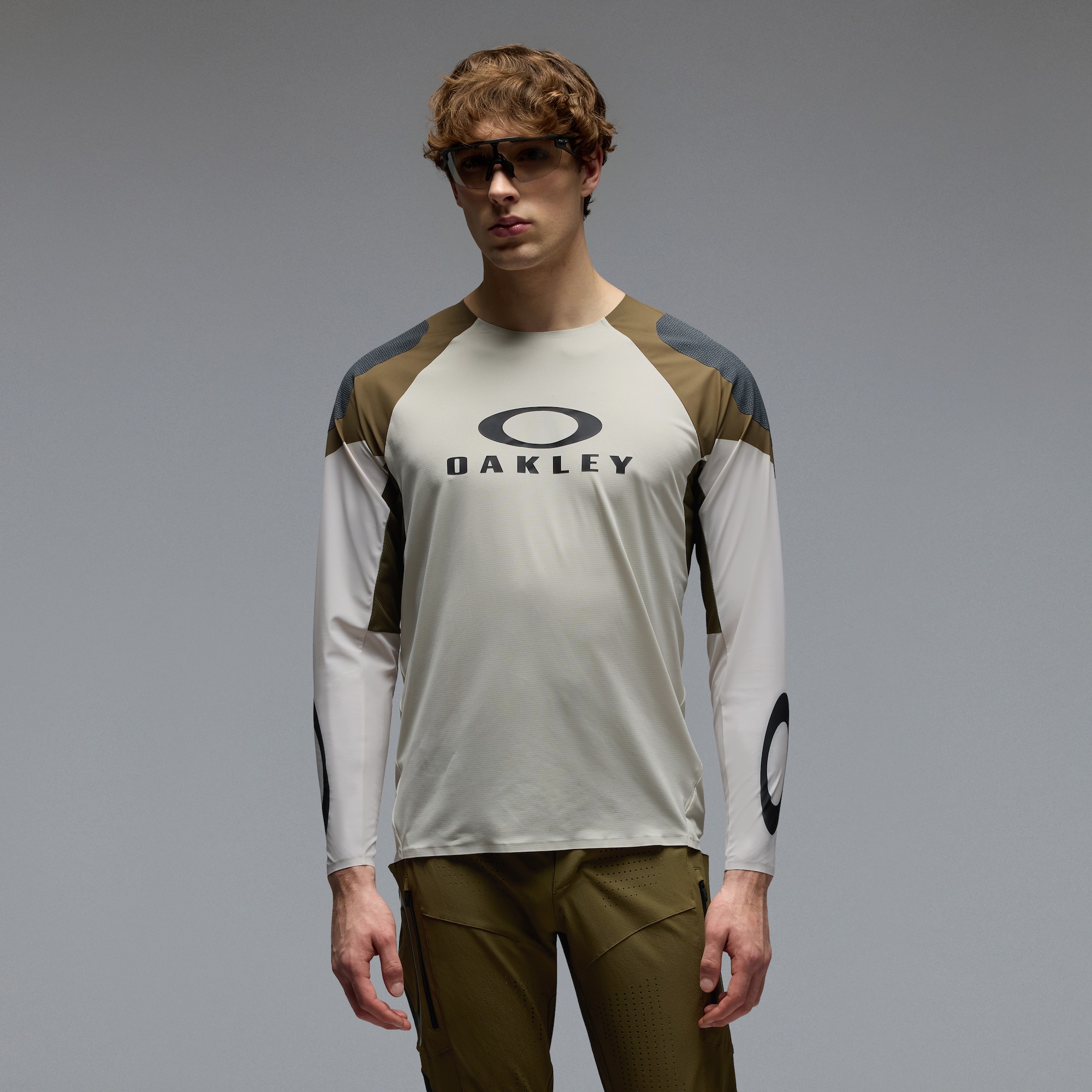 Oakley Seeker Edge LS Jersey in Mist/Army Green | Oakley® US