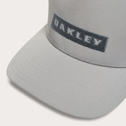 Oakley Bark Snapback - Cement