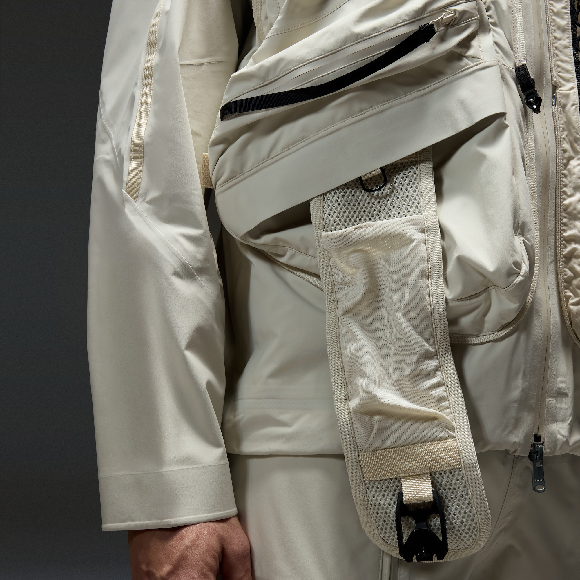 オークリー Latitude Veil Slingpack Jacket Mist | オークリー公式