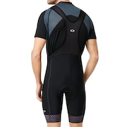 Endurance BIB - Blackout