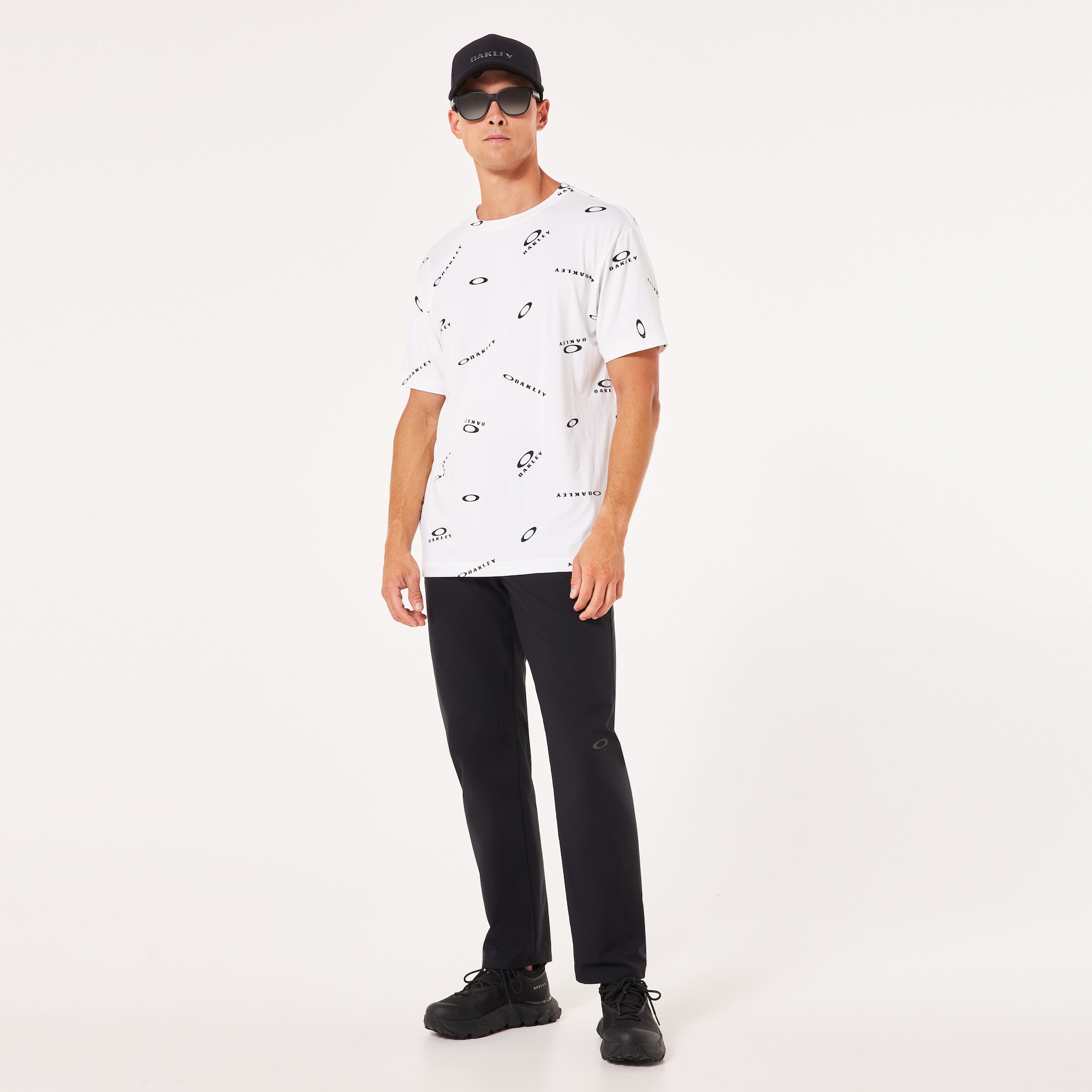 Oakley En Multi Type-01 Straight Pants in Blackout | Oakley® JP