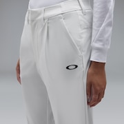 Elevate Relax Tapered - White