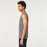 Gradient Mountain B1B Tank - New Athletic Grey