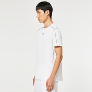 Slant Piping Tee 3.0 - White