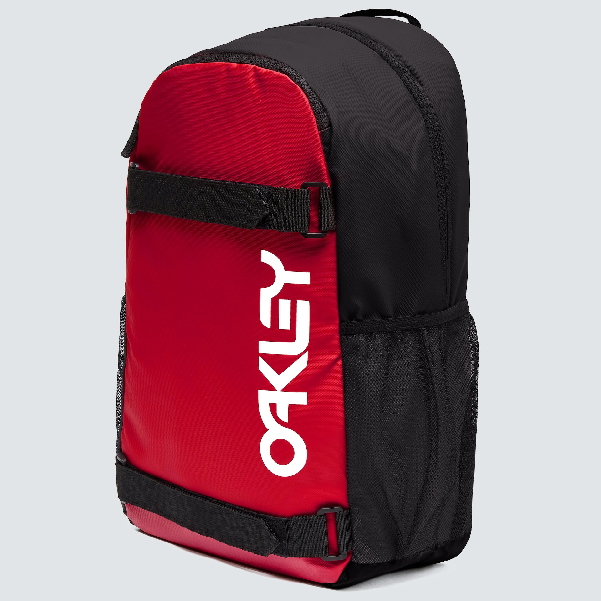 Oakley The Freshman Skate Backpack in Blackout | Oakley® US