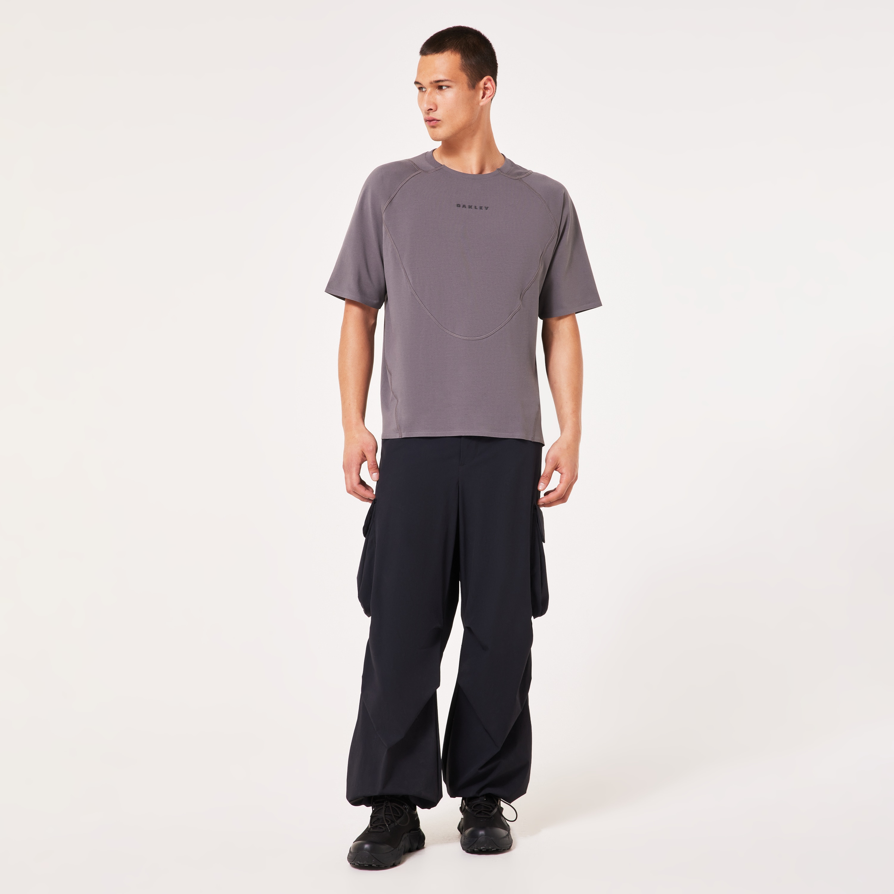 オークリー Latitude Flex SS Tee Granite Gray | オークリー公式
