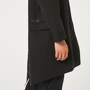 Oakley Rs Shell Invincible Commute Coat in Blackout | Oakley® JP