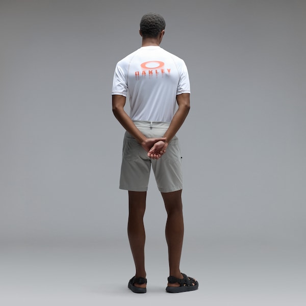 Baseline Hybrid 18” Short