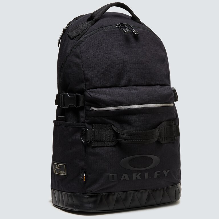Utility Backpack - Blackout