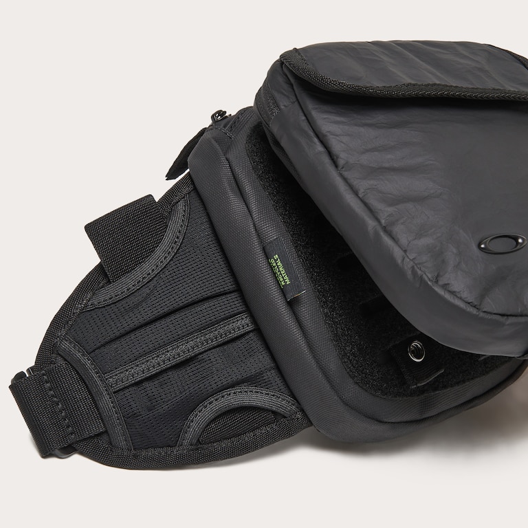 Latitude Flex Belt Bag - Blackout