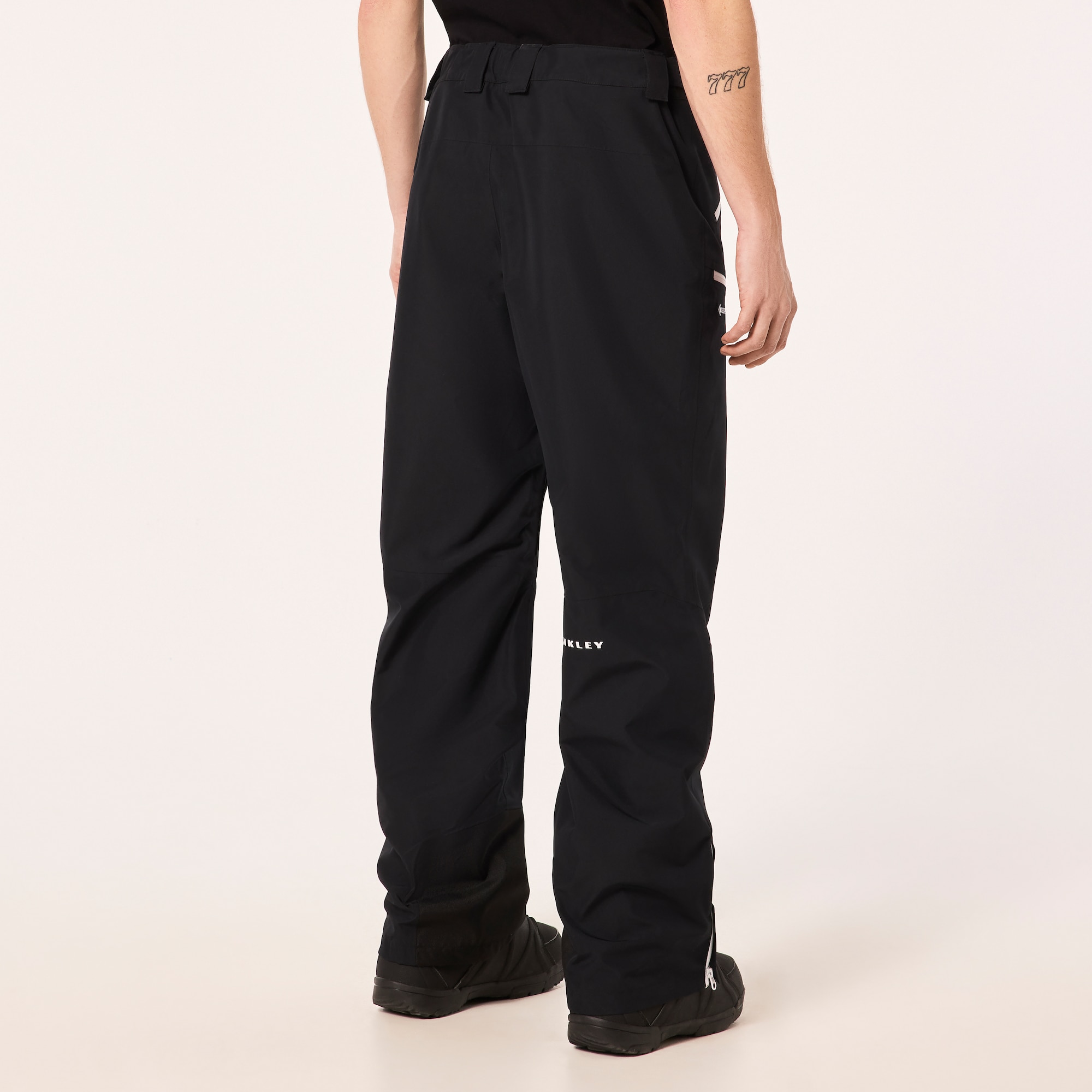 Oakley Unbound Gore-Tex Shell Pant in Blackout | Oakley® US