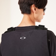 Oakley Fgl Ap Vest 4.0 in Phantom | Oakley® EU