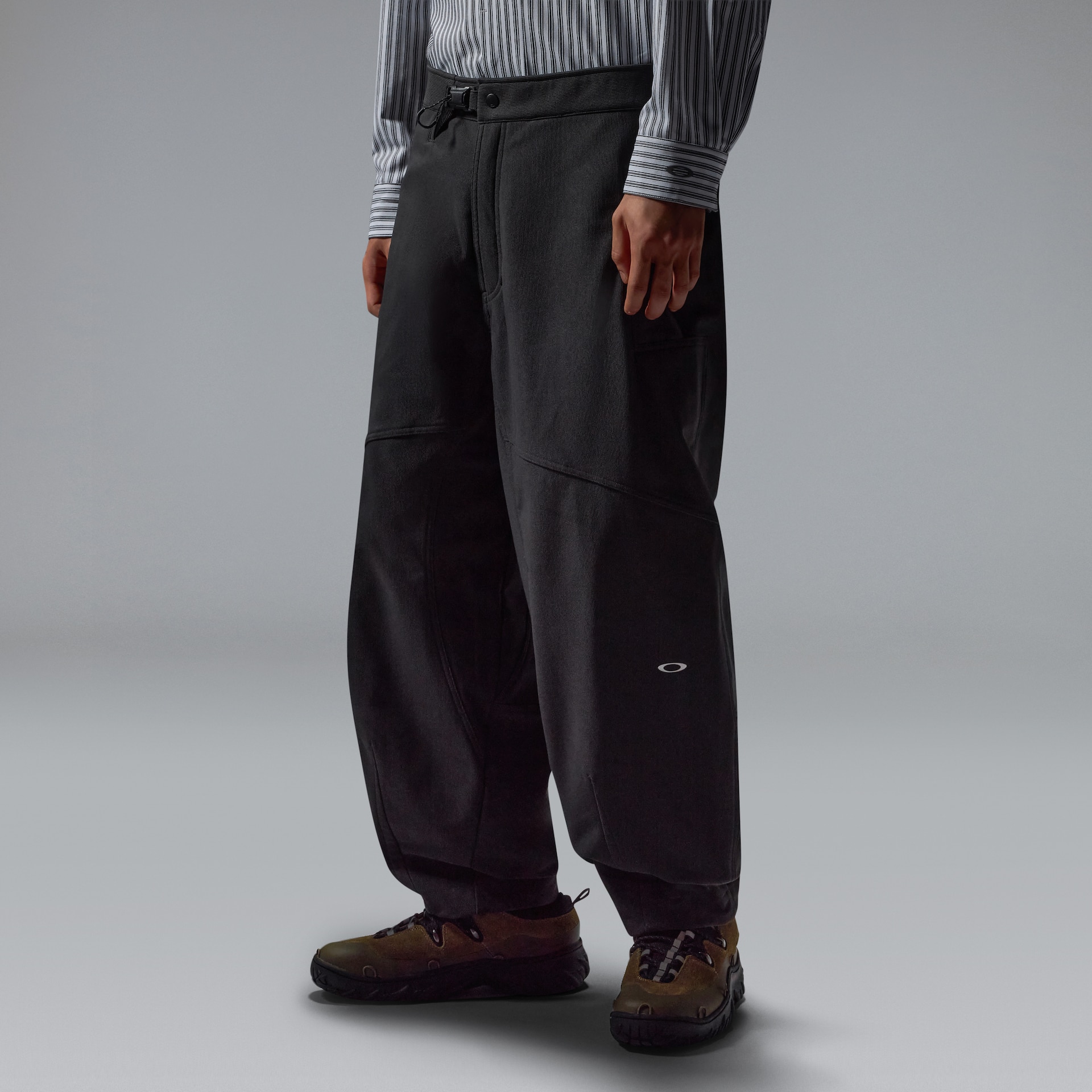 Oakley Fgl Axis Pants 6.7 in Phantom | Oakley® JP