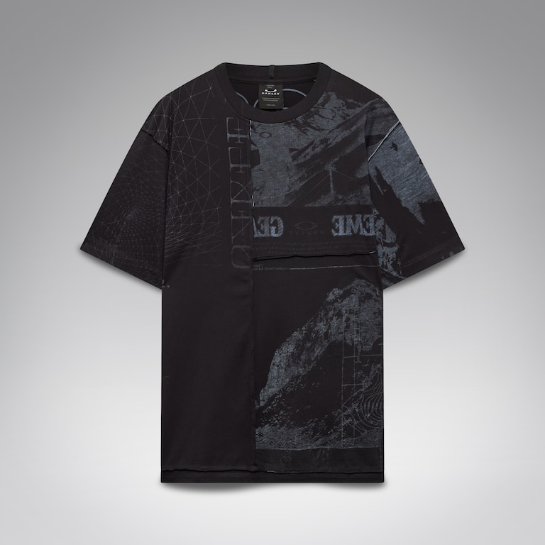 Reserve Strato Panels Tee - Pitch Black