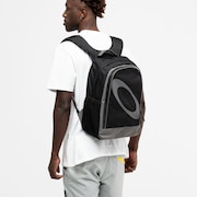 Mochila Oakley Navigate - Blackout