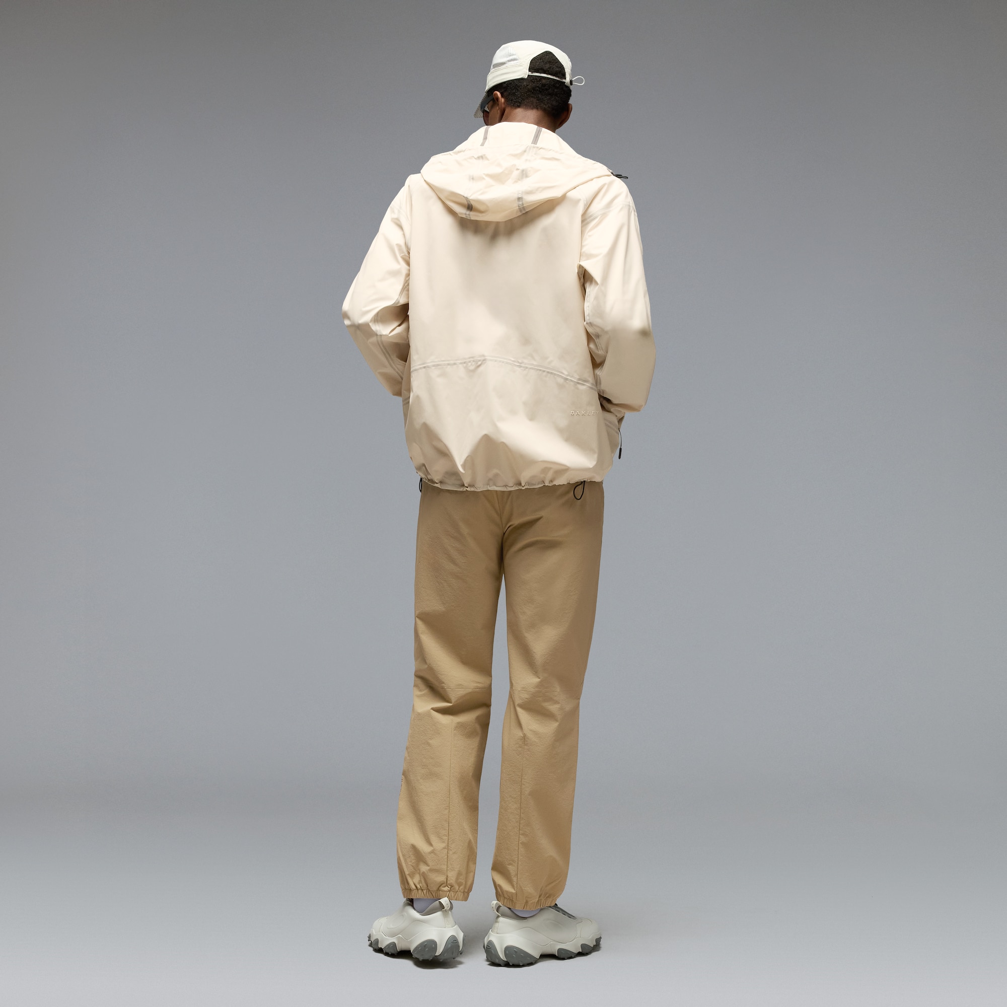 Oakley Fusion Windbreaker in Mist | Oakley® US