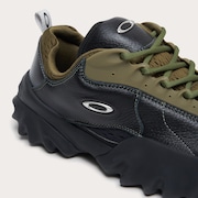Oakley Factory team Full Grain Leather Chop Saw - Black/Chive