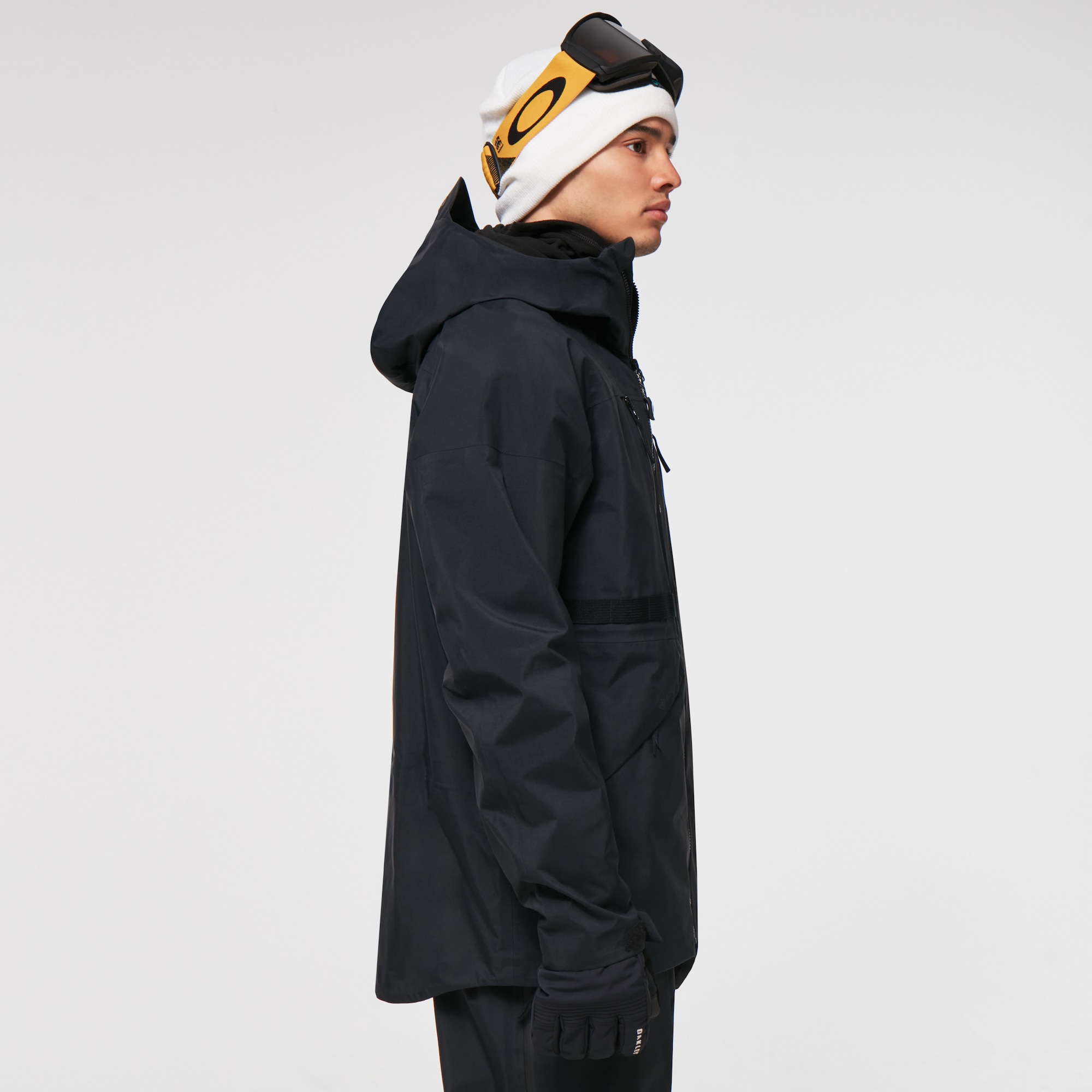 Oakley Bowls Gore-Tex Pro Shell Jacket in Blackout | Oakley® US
