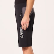 Seeker Short 2.0 - Blackout/Uniform Gray