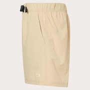 Latitude 18" Short - Humus