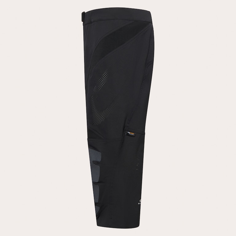 Latitude Veil 3/4 Short - Pitch Black