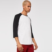 Relax Raglan 3/4 Tee - Off White/Black