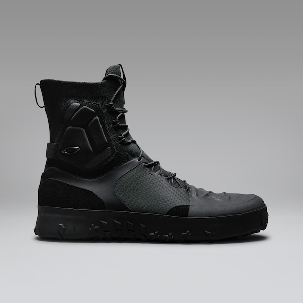 Phantom Coyote Boot