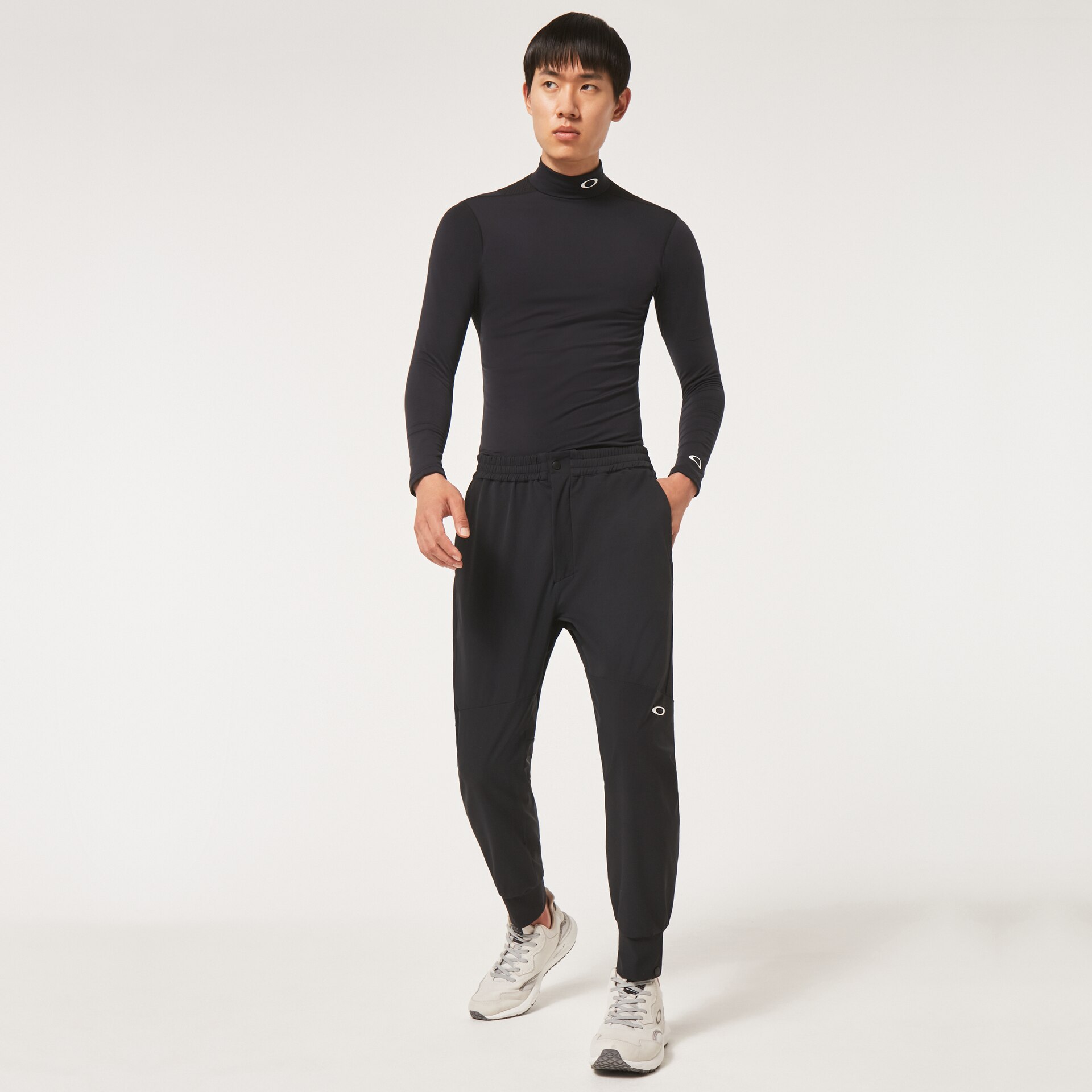 オークリー Enhance Softshell Pants 3.7 Blackout | オークリー公式
