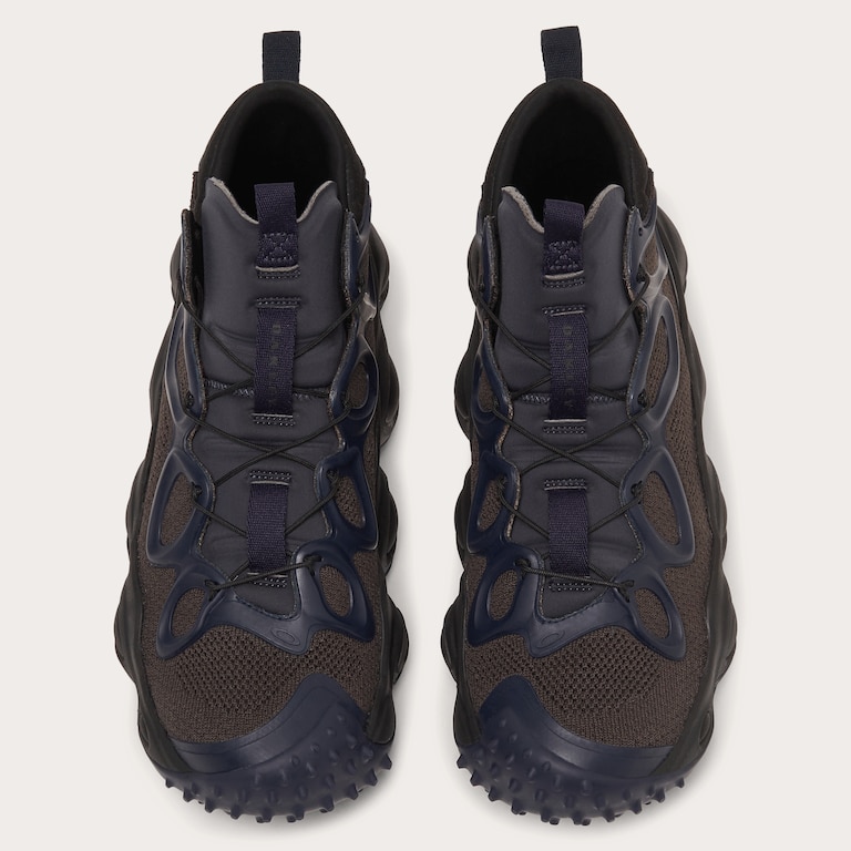 Eon Alpha - Triple Black