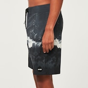 Whitewash 20" Boardshort - Uniform Gray Wave