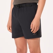 Latitude 18" Short - Blackout