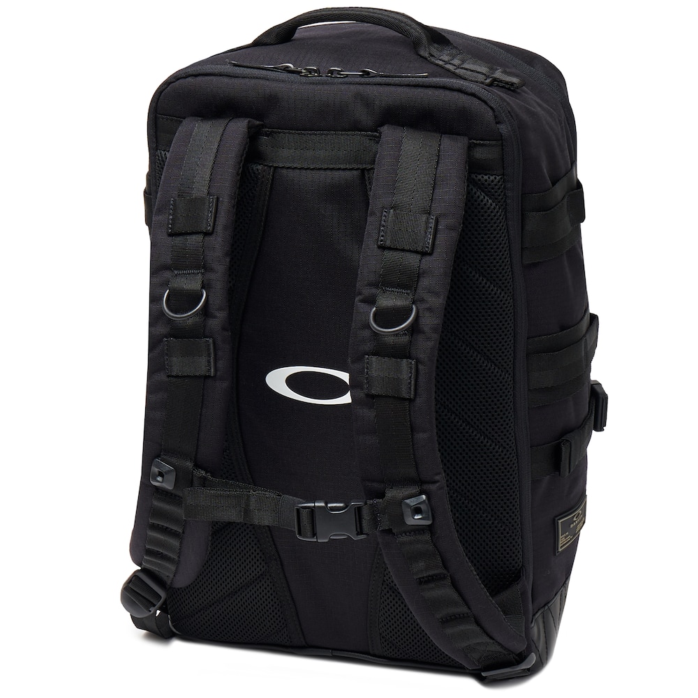 Oakley Utility Square Backpack in Blackout | Oakley® | Official