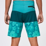 Floral Seamless 20 Boardshort - Green/Flowers