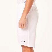 Slant Plain Shorts 9.0 - White