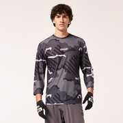 Oakley Ride Free LS Jersey in Black Stripe/Grip Camo | Oakley® US