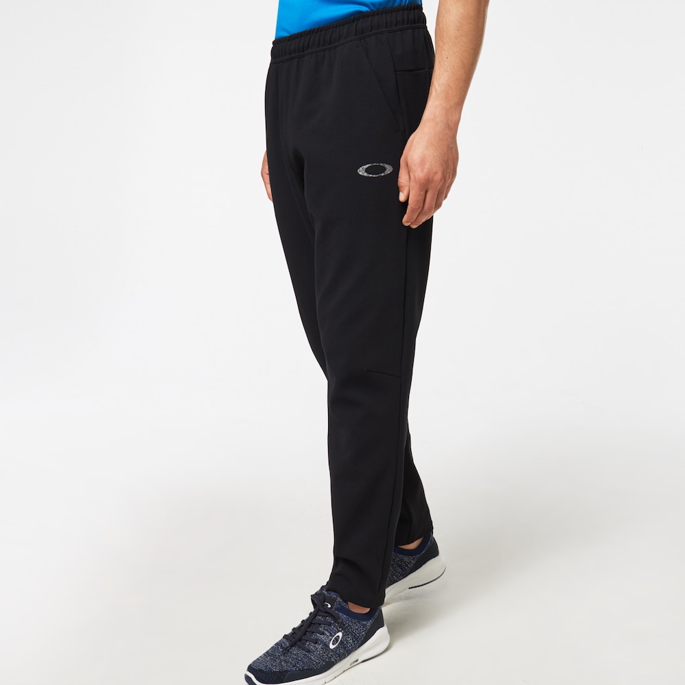 Oakley Ergo Training Pant in Blackout | Oakley® | Official Oakley
