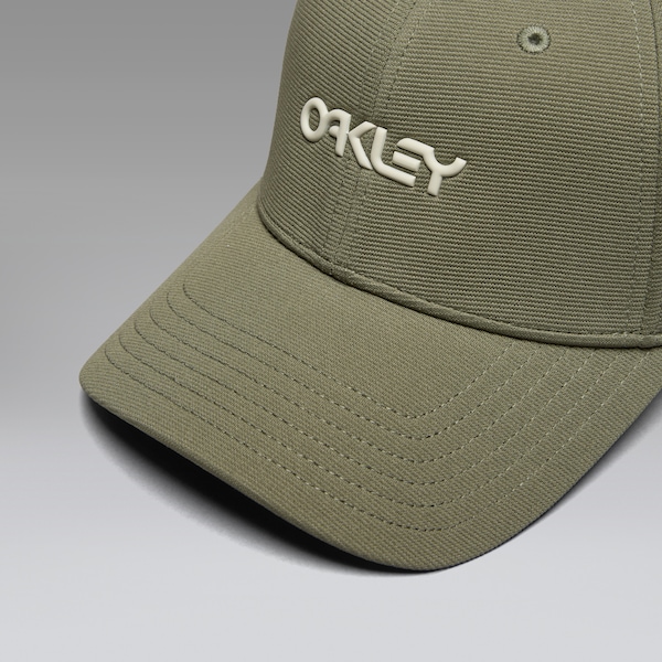 6 Panel Stretch Metallic Hat