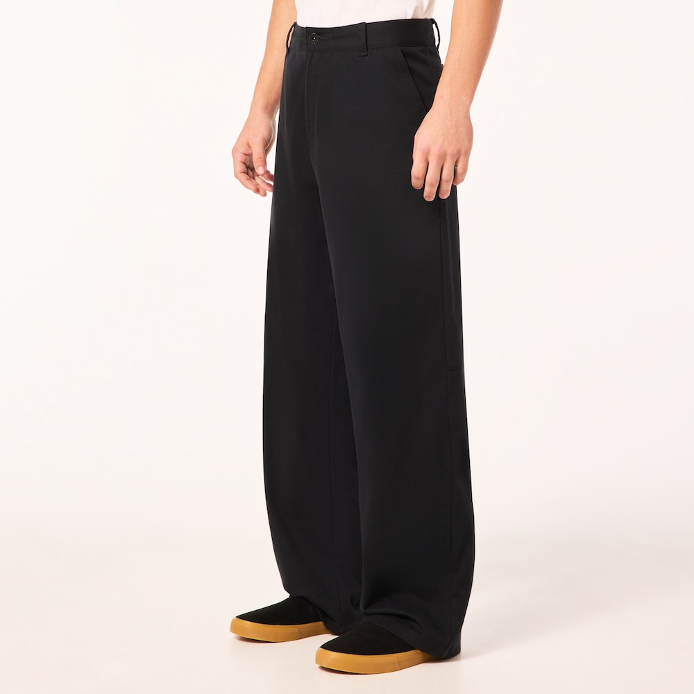 Oakley Tempestas Sum Chino Pants in Blackout | Oakley® | Official