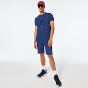 Blurred Scatter Skull Tee - Poseidon